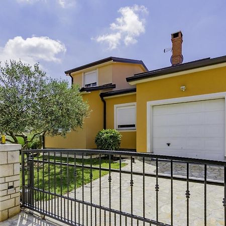 Bozica House With Apartment Umag Bagian luar foto