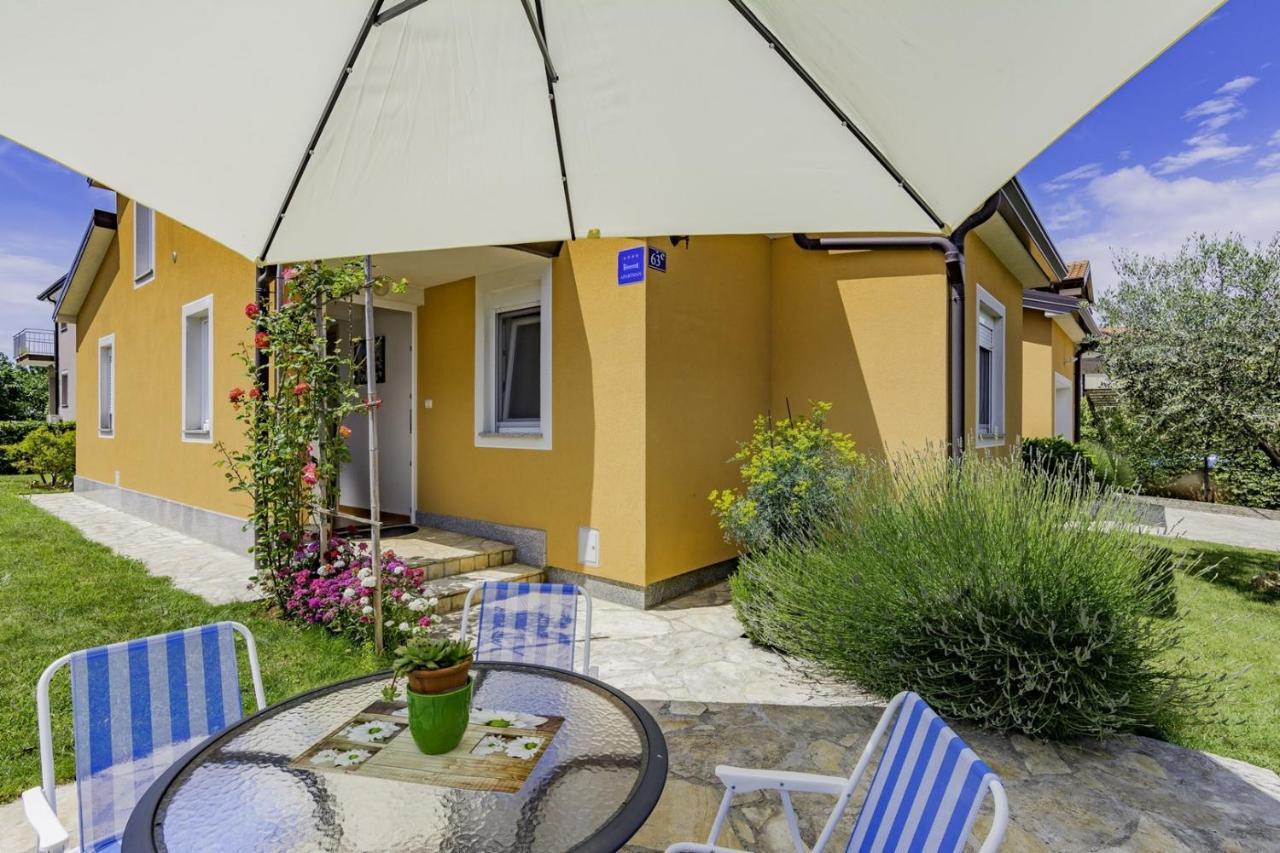 Bozica House With Apartment Umag Bagian luar foto
